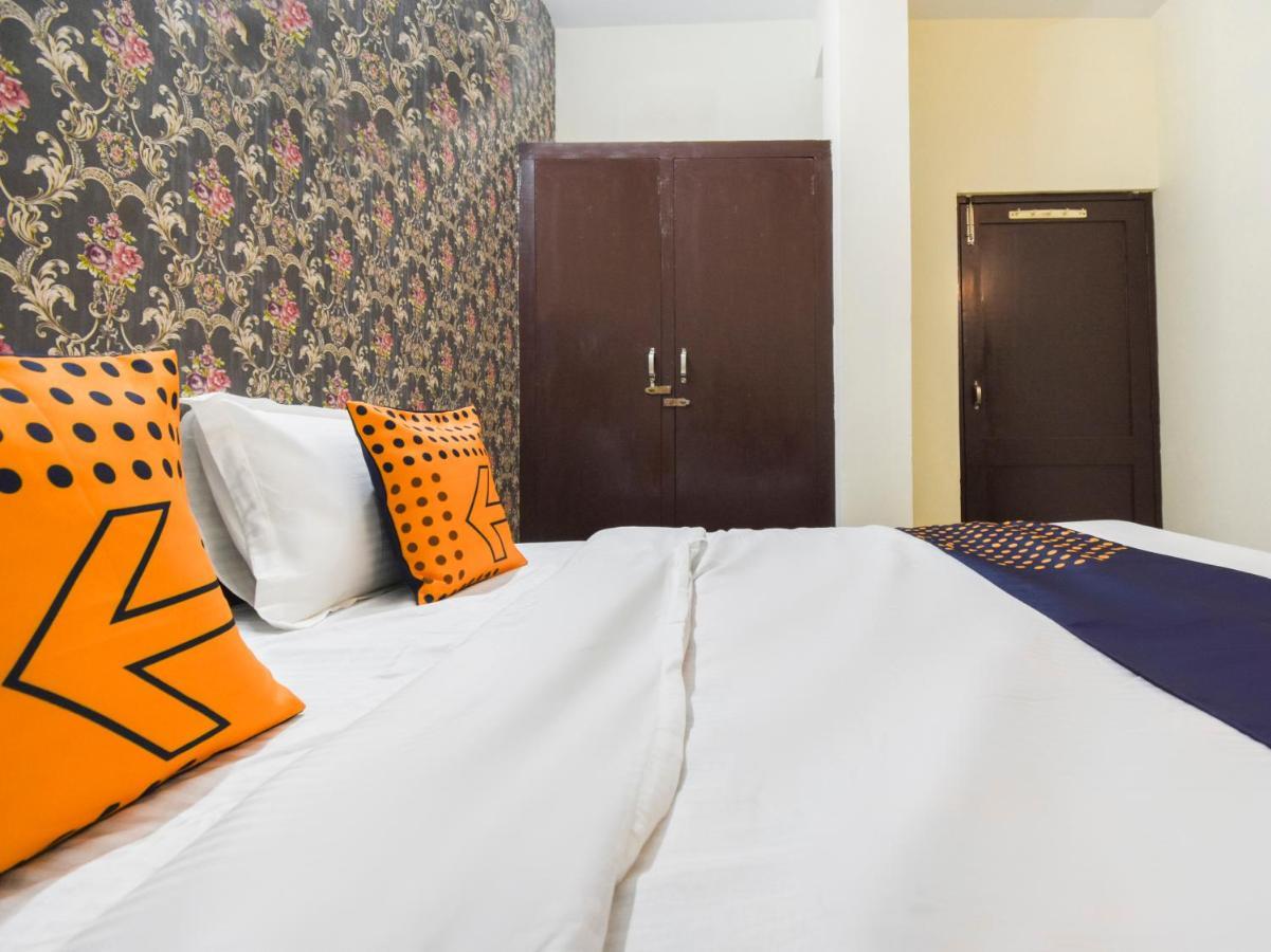 Spot On 70295 Sky Inn Jalandhar Dış mekan fotoğraf