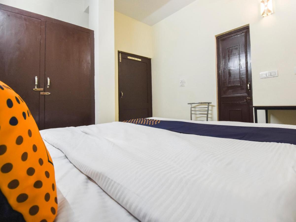 Spot On 70295 Sky Inn Jalandhar Dış mekan fotoğraf