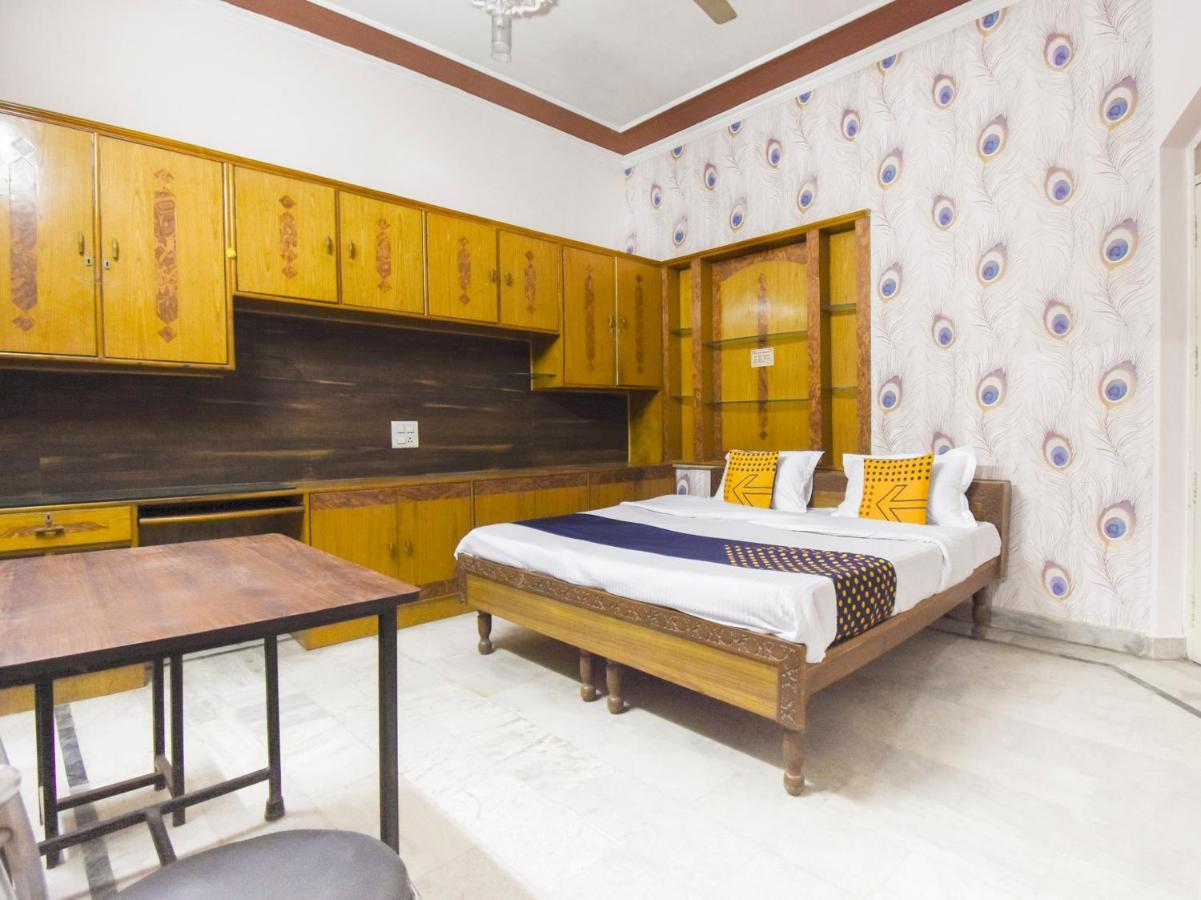 Spot On 70295 Sky Inn Jalandhar Dış mekan fotoğraf