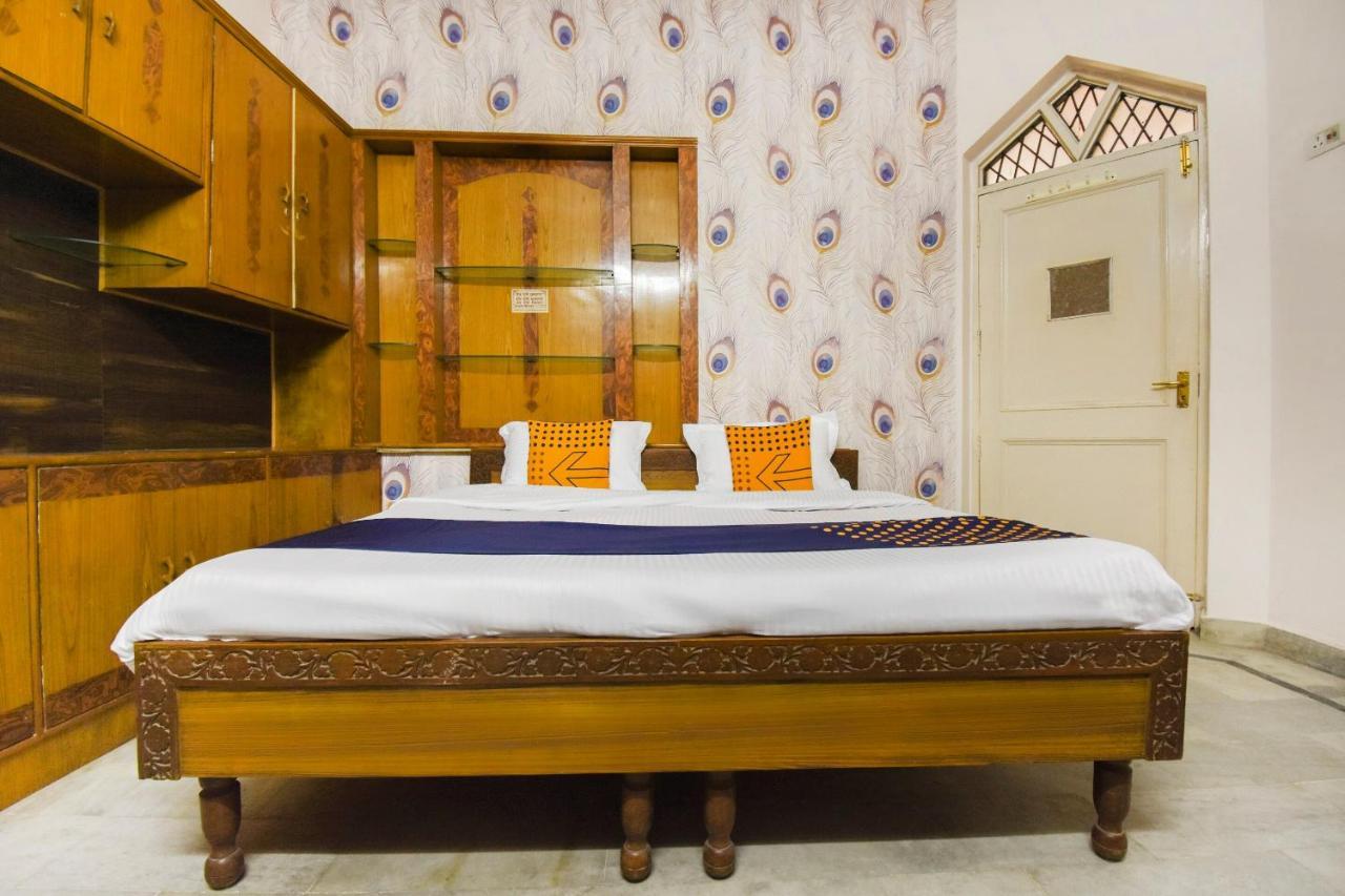 Spot On 70295 Sky Inn Jalandhar Dış mekan fotoğraf