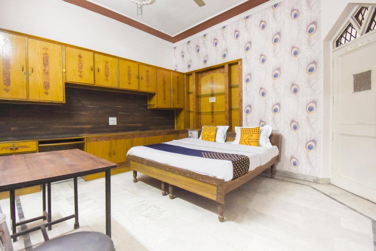 Spot On 70295 Sky Inn Jalandhar Dış mekan fotoğraf
