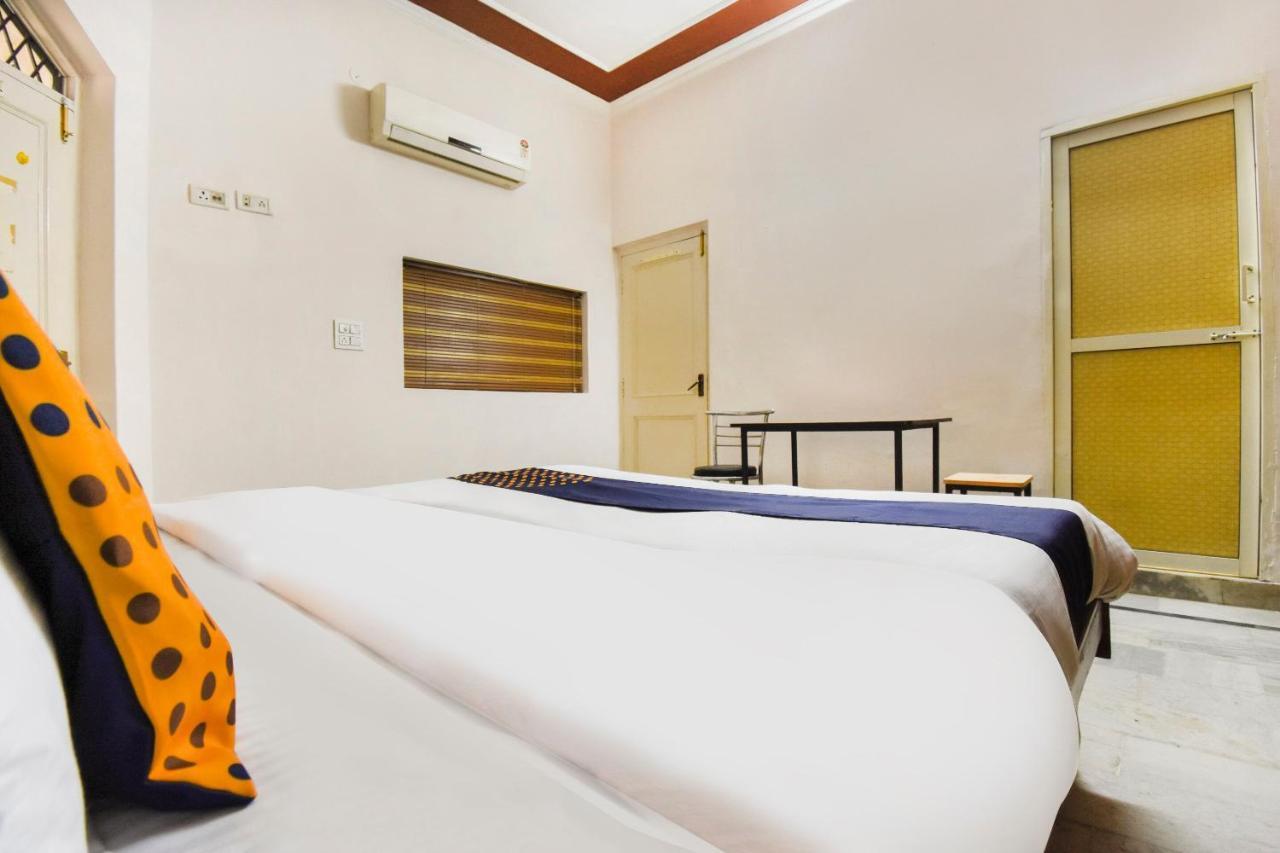 Spot On 70295 Sky Inn Jalandhar Dış mekan fotoğraf
